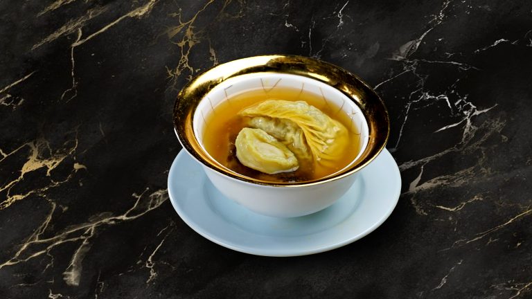 鮑魚灌湯餃
